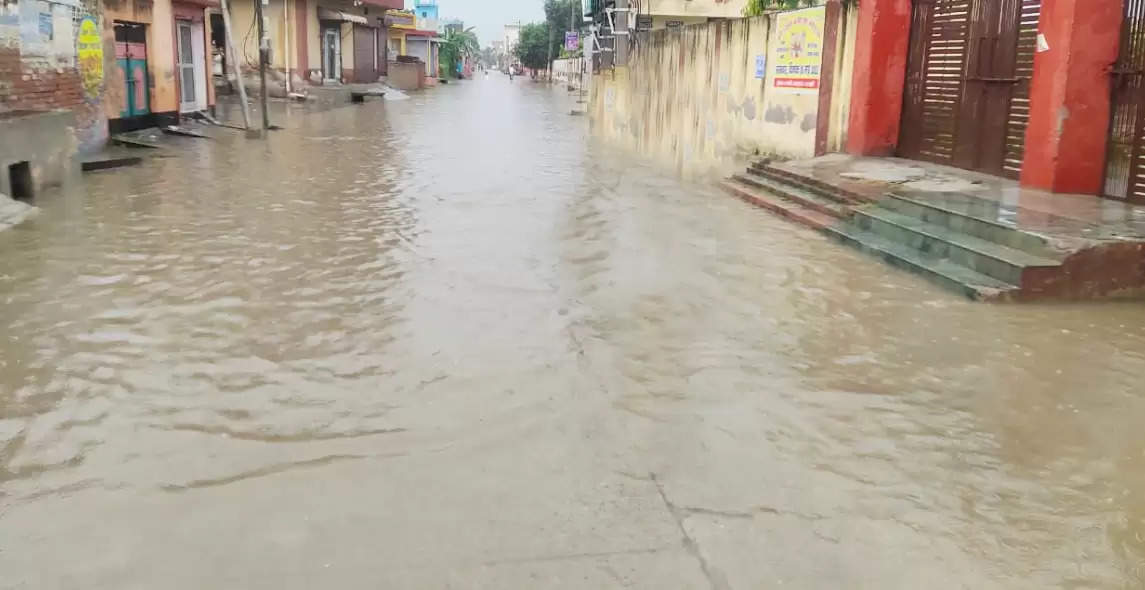 सोनीपत: बरसात हुई तो शहर झील बना, धान की फसल में भारी नुकसान