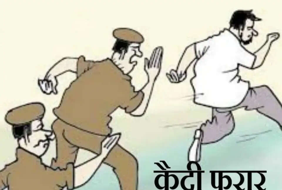 वारंटी की फिल्मी स्टाइल में फरारी से मचा हड़कंप, गिरफ्तार