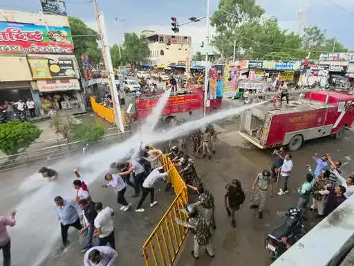 शाजापुरः नीट पेपर लीक मामले में युवक कांग्रेस ने किया प्रदर्शन