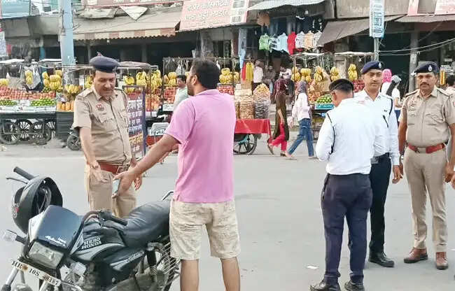 सोनीपत: यातायात नियम तोड़ने पर 377 चालान, 14 वाहन किए गए इम्पाउंड