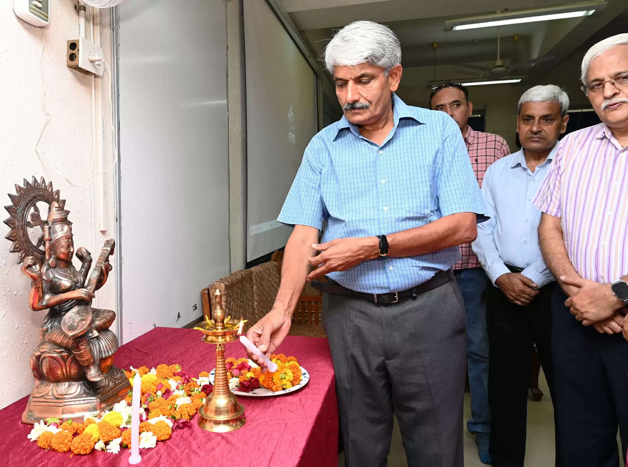 रोहतक: शिक्षण पद्धति को अधिक प्रभावी बनाने की जरूरत: प्रो. राजबीर