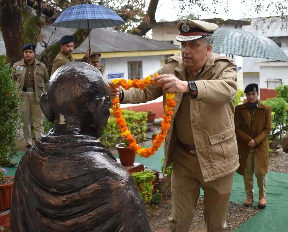 महानिदेशक जेल ने किया जिला कारागार धर्मशाला का निरीक्षण