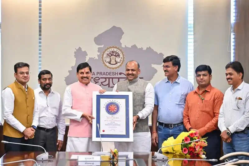 वक्फ संपतियों को पोर्टल पर दर्ज कराने में मप्र वक्फ बोर्ड देश में प्रथम, स्कॉच अवार्ड से नवाजा गया
