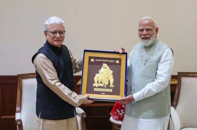 महाराष्ट्र के राज्यपाल और राजस्थान के मुख्यमंत्री ने प्रधानमंत्री से की मुलाकात