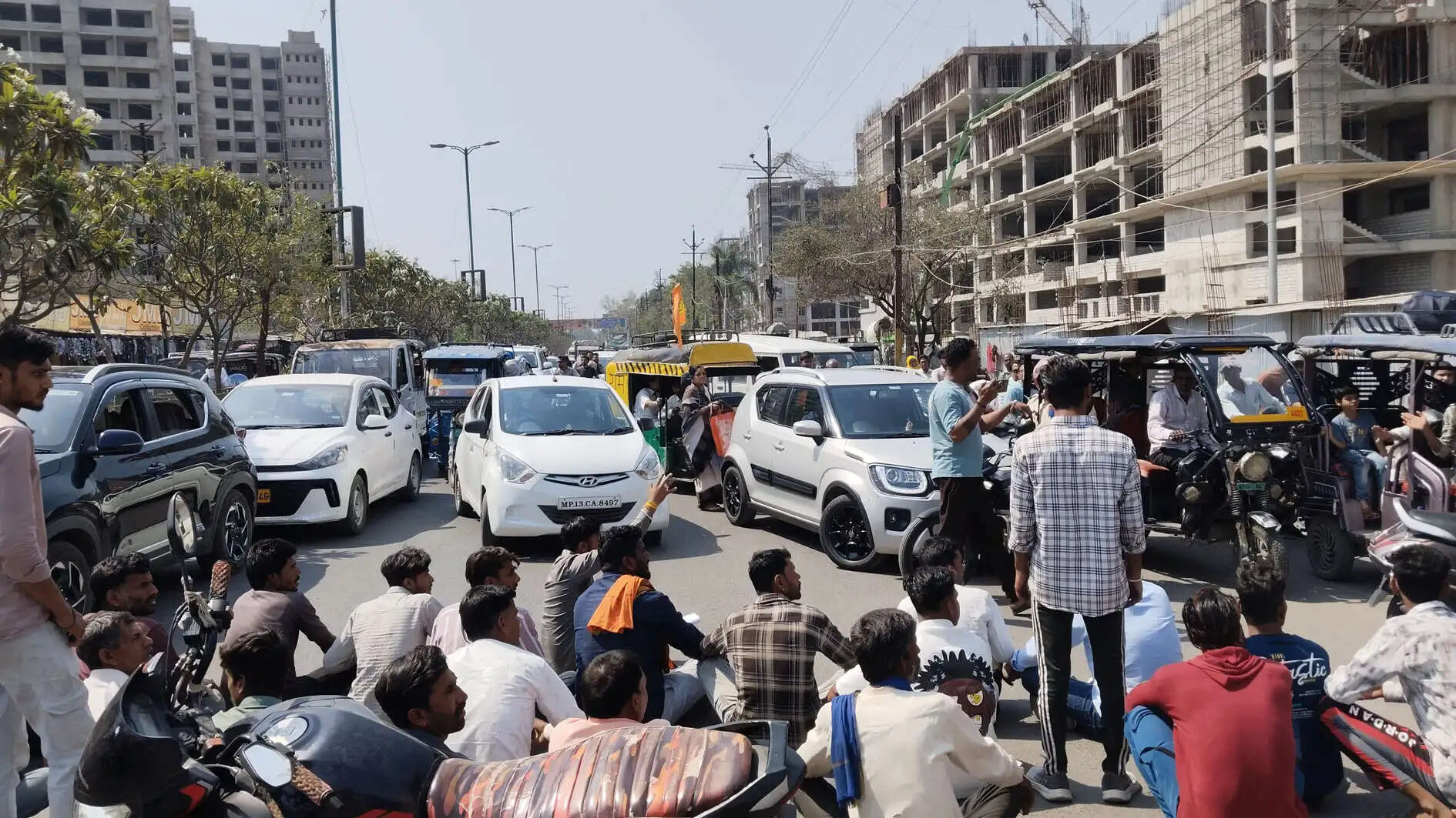 उज्जैन में मजदूर की मौत पर परिजनों का फूटा आक्रोश फुटा,लगाए आरोप