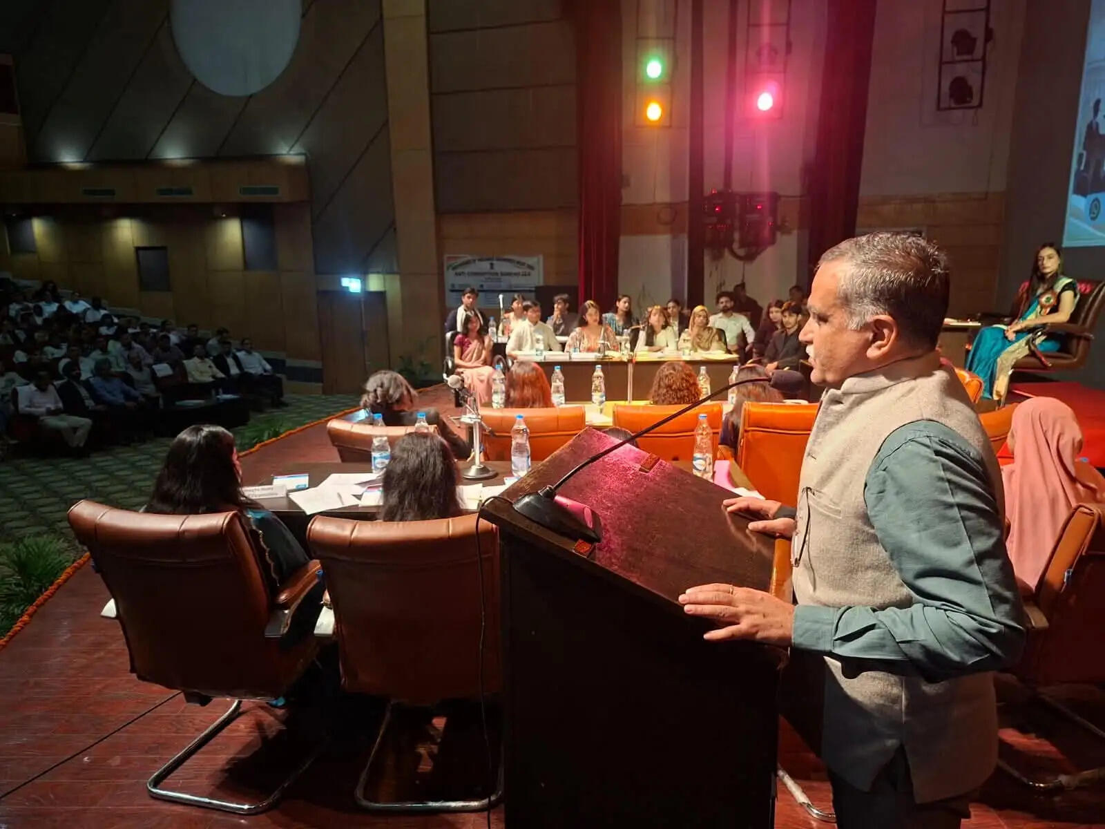 एसीबी द्वारा युवा संसद एवं सतर्कता जागरूकता कार्यक्रम आयोजित