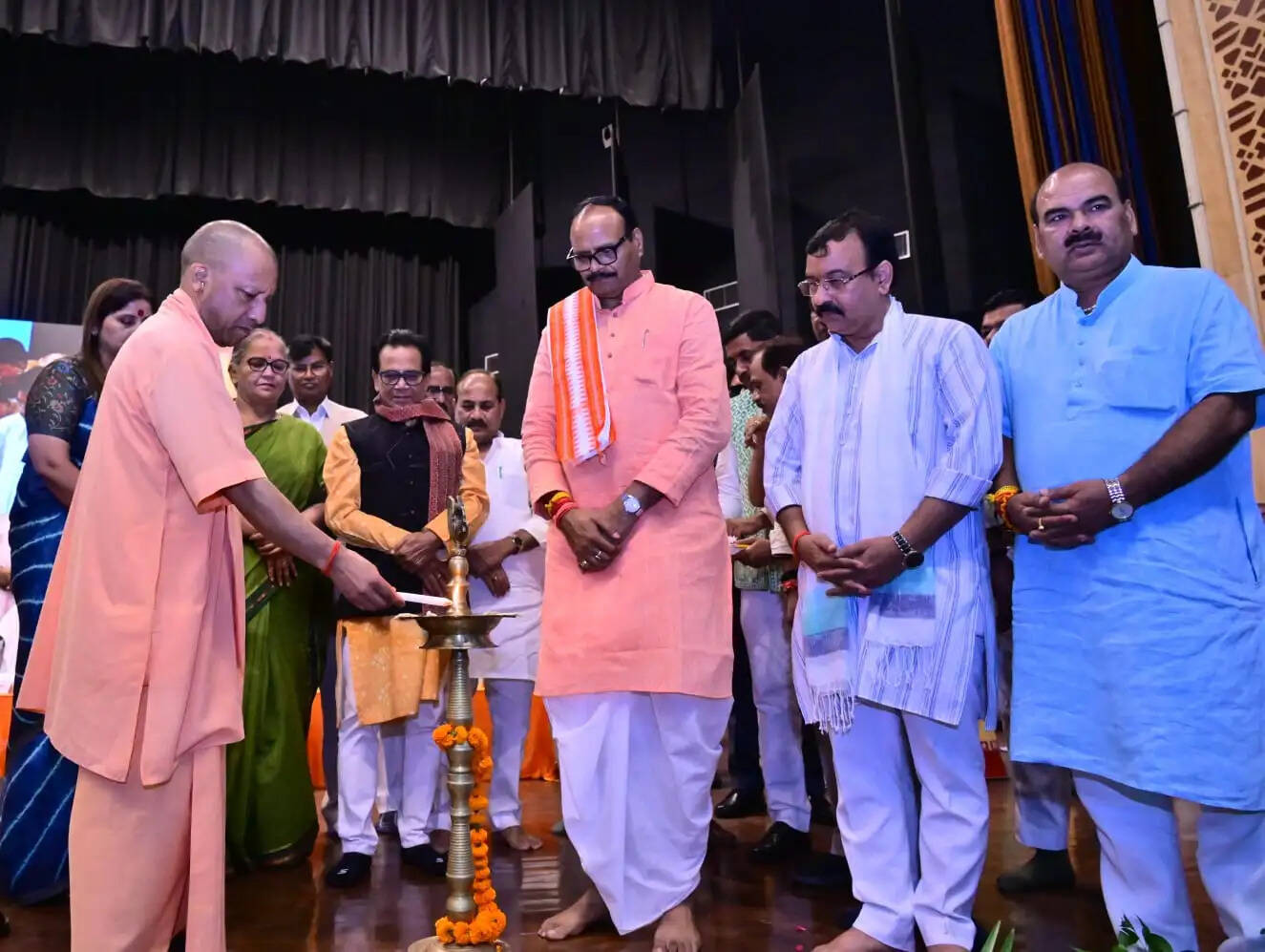 अटल जी कहते थे राजनीति जनसेवा के लिए न कि सत्ता सुख के लिए : योगी आदित्यनाथ