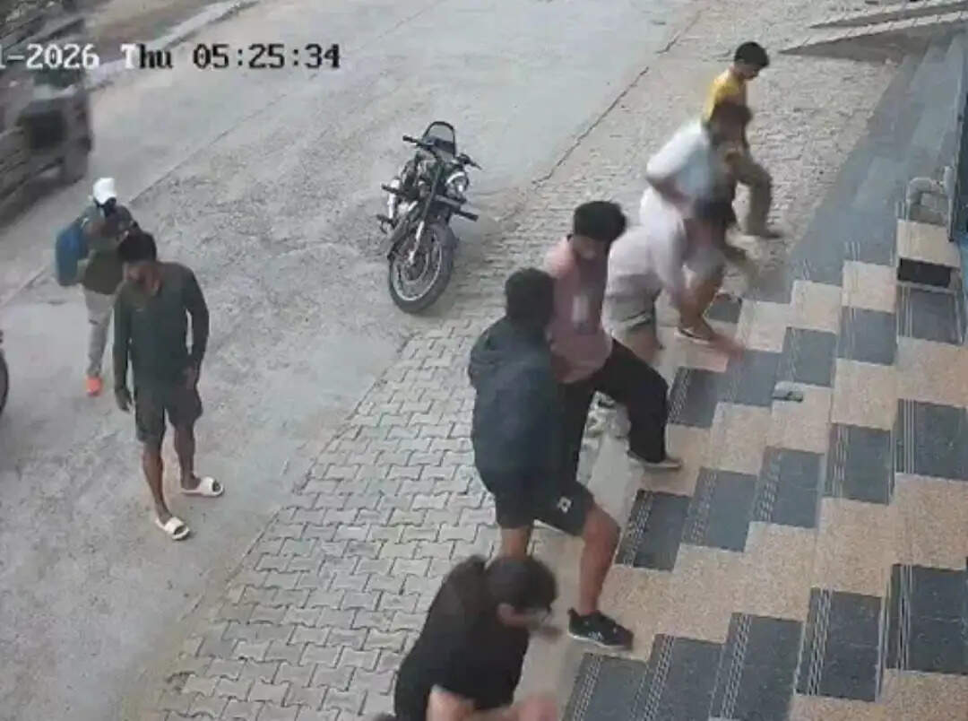 हांसी : जिम संचालक की सुबह सवेरे गोली मारकर हत्या, युवती भी घायल