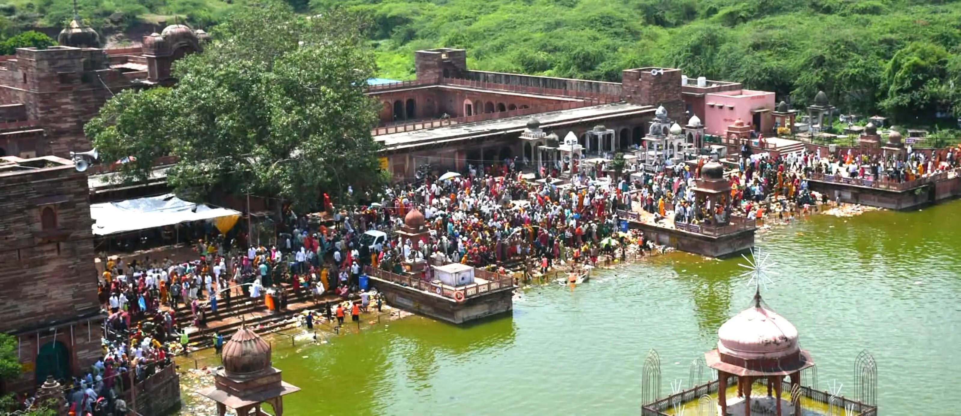 आस्था : धौलपुर के मचकुंड मेले में उमडा श्रद्वालुओं का सैलाब