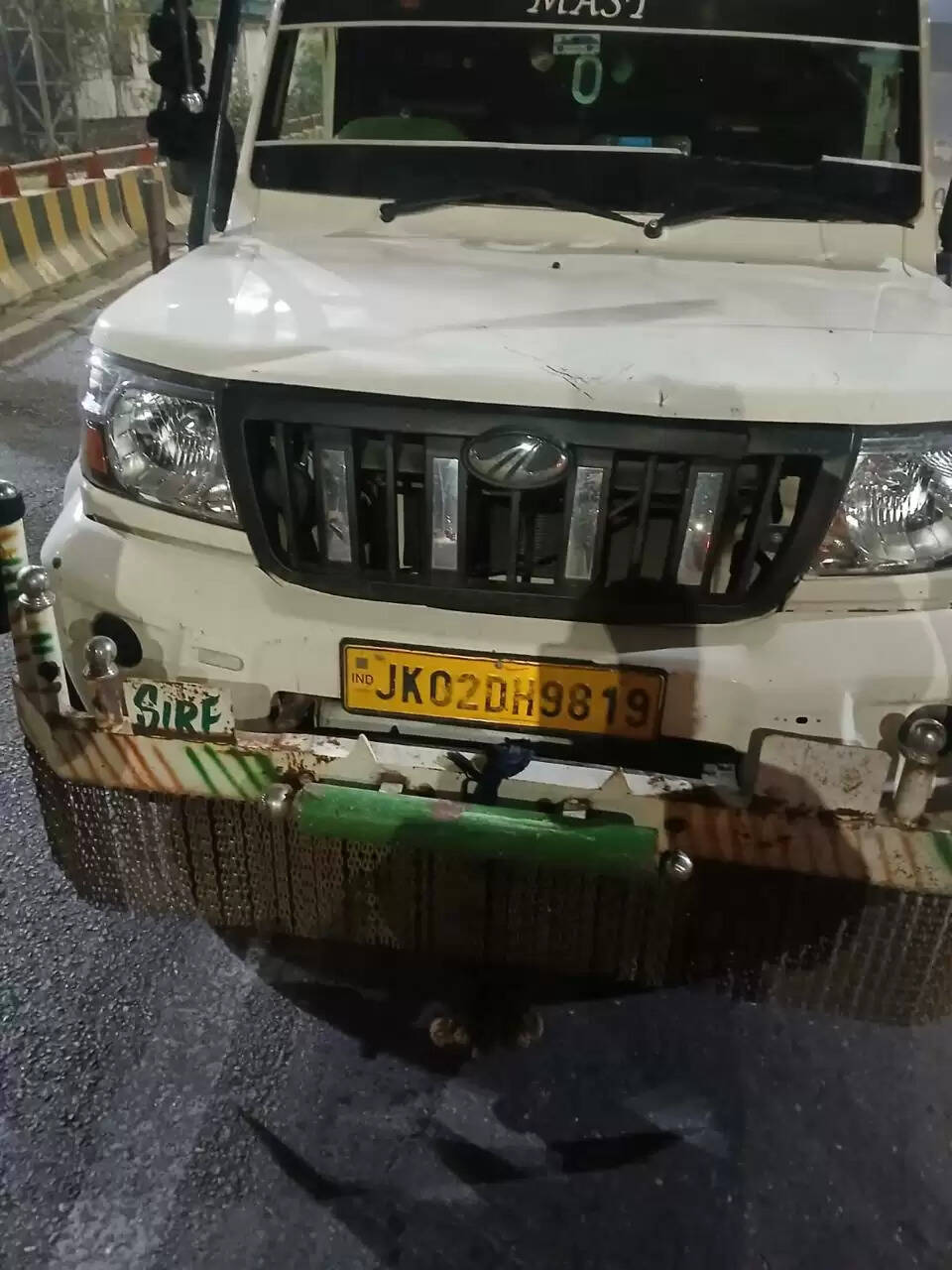 जम्मू में नेहरू मार्केट पुलिस चौकी ने मवेशियों की अवैध ढुलाई में शामिल एक वाहन को रोका