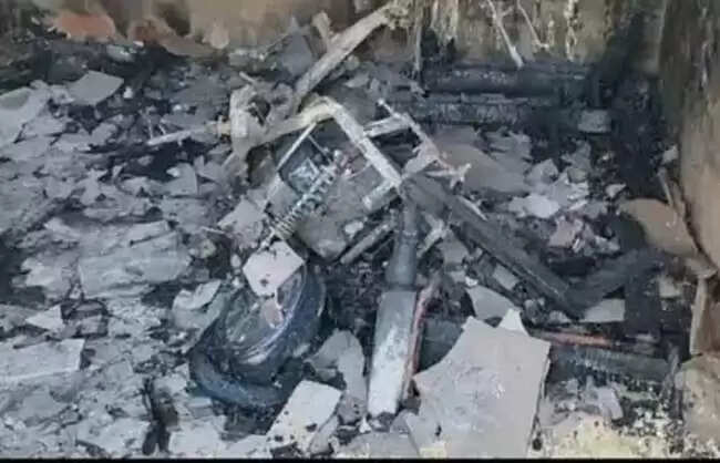 नारनौल में इलेक्ट्रिक स्कूटी में ब्लास्ट, एक की मौत