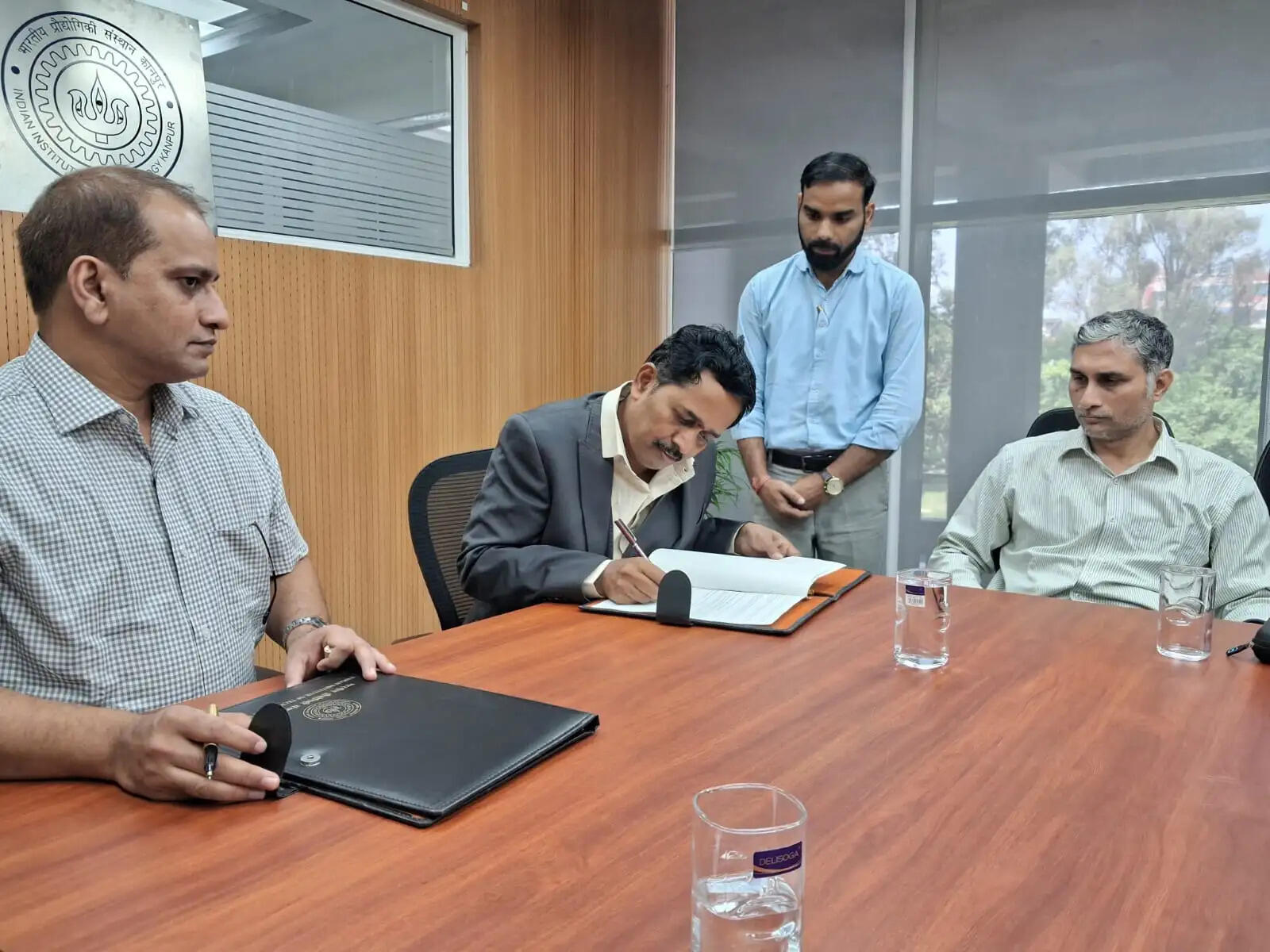 आईआईटी कानपुर बनाएगा देश का पहला सीपीवी सन सिम्युलेटर : आशीष गर्ग