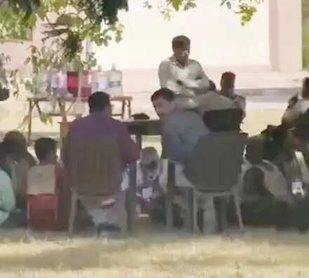 (संशोधित) गुजरात के सूरत में आईबी ने संदिग्ध 134 बांग्लादेशियों से की पूछताछ