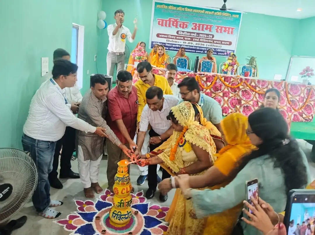 सरकार और बैंक के सहयोग से मुख्य धारा में आगे बढ़ रही जीविका दिदिया : मानस सिन्हा
