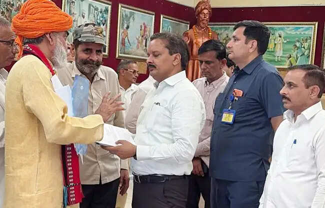 सोनीपत: निःशुल्क कानूनी सलाह शिविर में 50 पंचायतों के 500 ग्रामीण पहुंचे