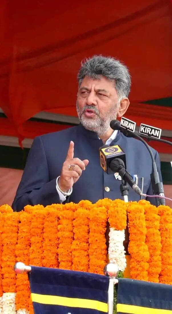 वर्ष 2047 तक कर्नाटक की अर्थव्यवस्था को 3 ट्रिलियन डॉलर तक पहुंचाने का लक्ष्य : डीके शिवकुमार