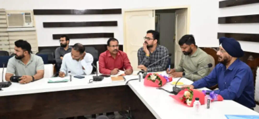 मदरसा&nbsp;संचालन&nbsp;की&nbsp;मान्यता&nbsp;&nbsp;न&nbsp;हाेने&nbsp;पर&nbsp;हाेगी&nbsp;कार्रवाई : डॉ. गांधी