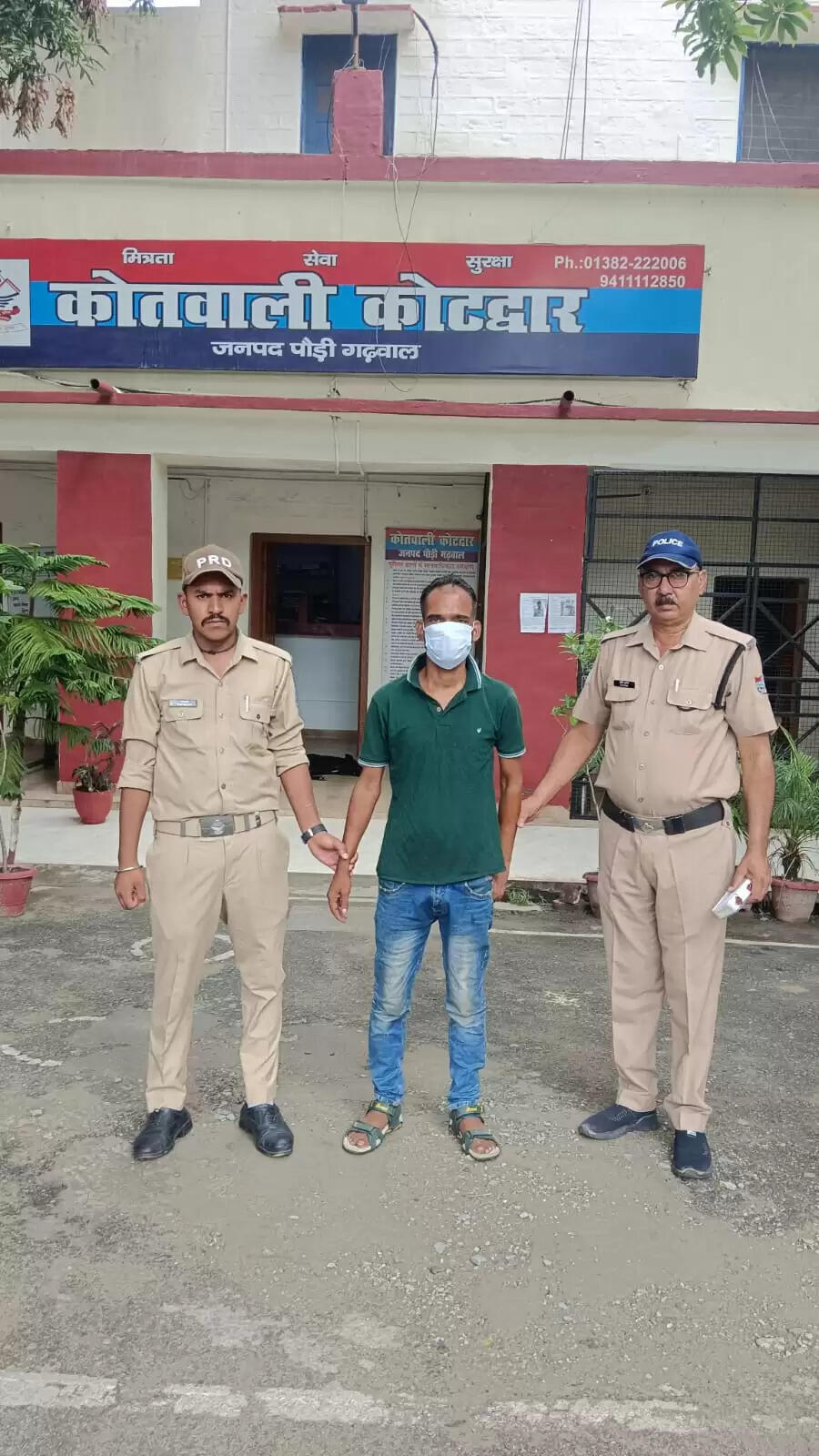 तीन लाख की स्मैक के साथ एक दबोचा