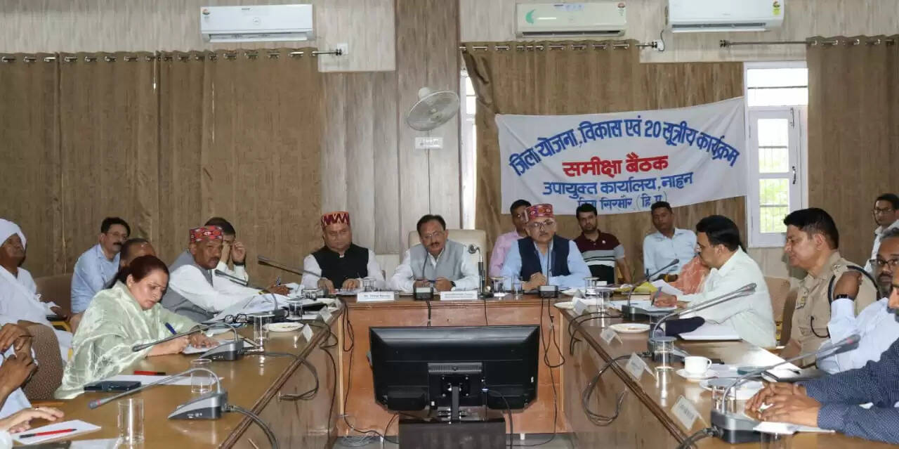 जिला प्रशासन मानसून के लिए करें पुख्ता तैयारियां : हर्षवर्धन चौहान