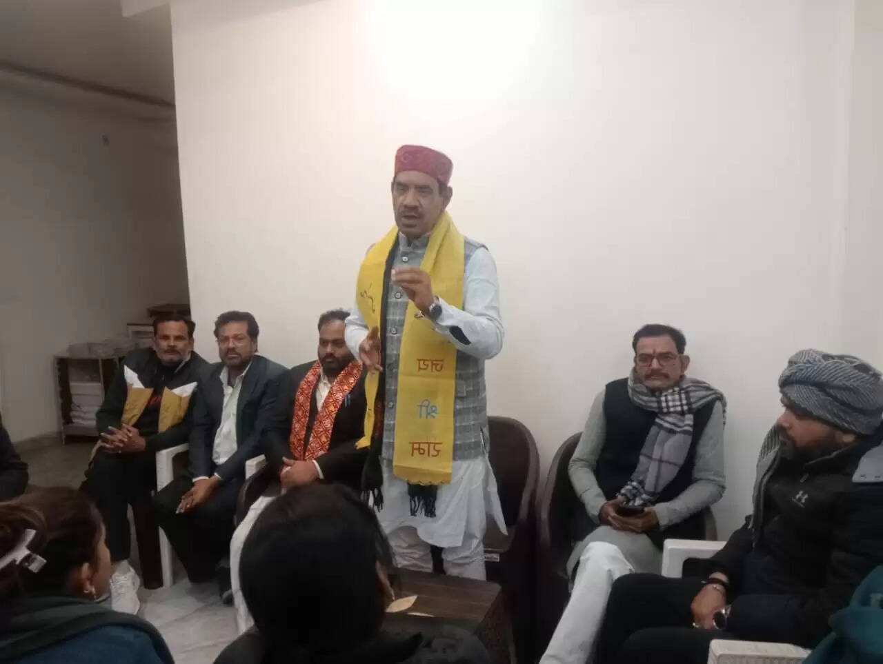 18 वर्ष पूर्ण कर चुके युवाओं को मतदाता बनाने पर जोर : अनिल दीक्षित