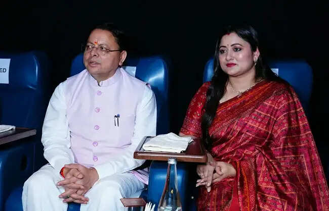 मुख्यमंत्री धामी ने देखी संत नीम करौली बाबा के जीवन से प्रेरित फिल्म ‘हनुमान अंश’