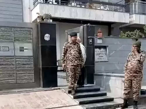 फरीदाबाद में आयकर विभाग ने कई प्रतिष्ठानों पर की छापेमारी