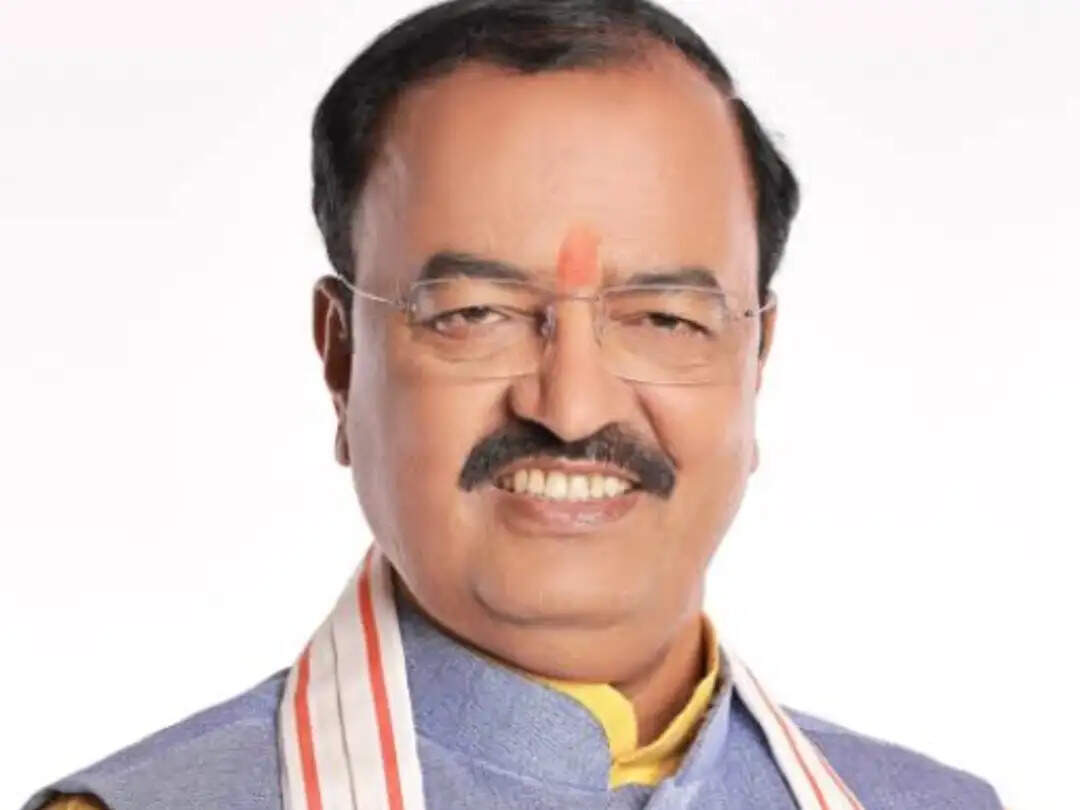 नव नियुक्त खण्ड विकास अधिकारी गांवों के विकास को नई गति दें : केशव प्रसाद मौर्य