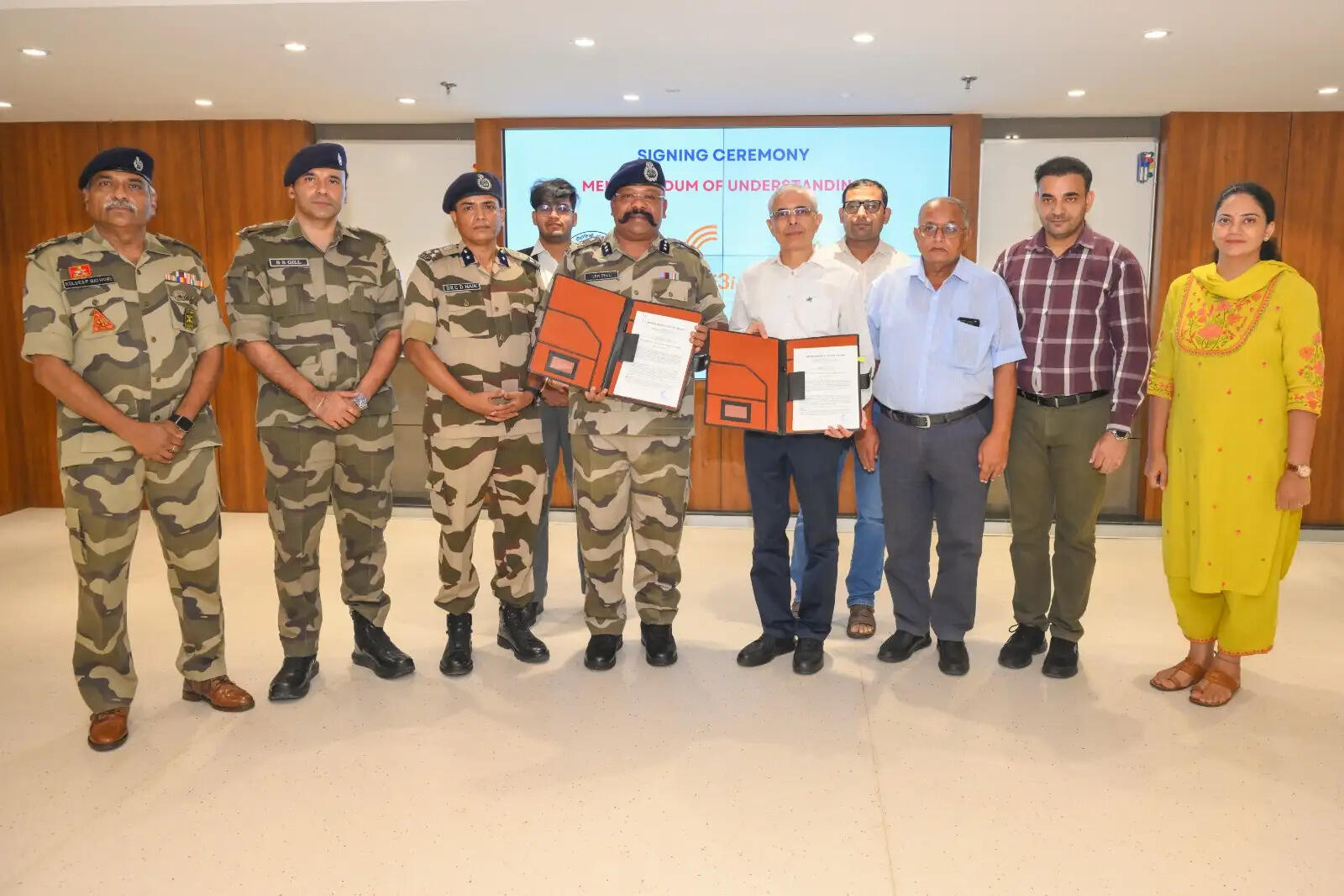 साइबर सुरक्षा को लेकर आईआईटी कानपुर और सीआईएसएफ के बीच हुआ एमओयू