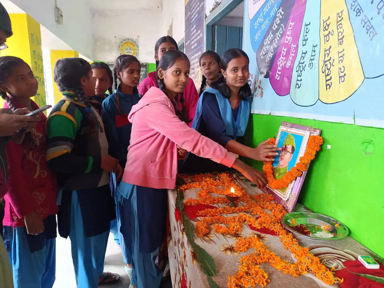 जयंती पर नेताजी को किया गया नमन