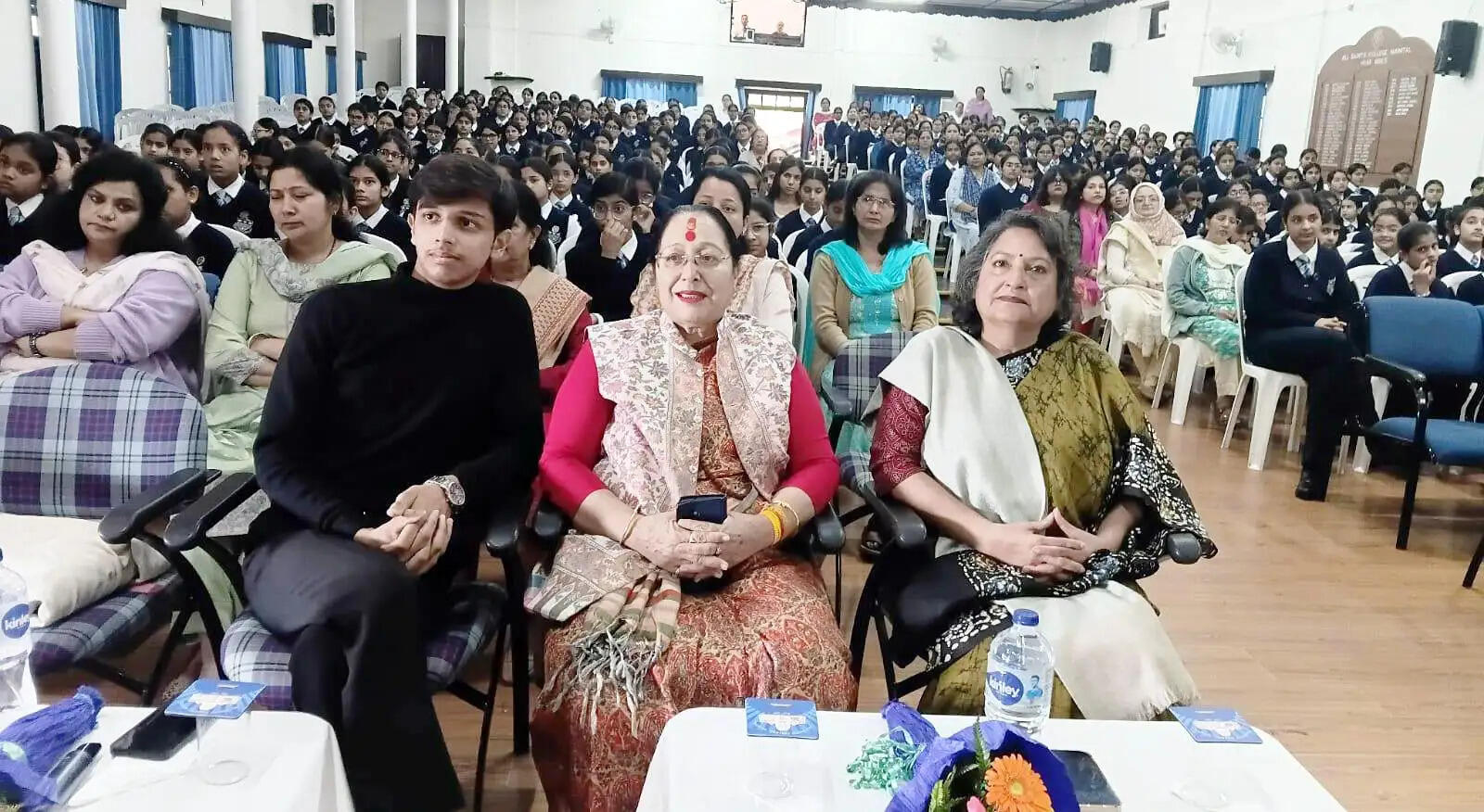 छात्राओं के लिए किशोर स्वास्थ्य और सुरक्षा पर जागरूकता कार्यक्रम आयोजित नैनीताल।