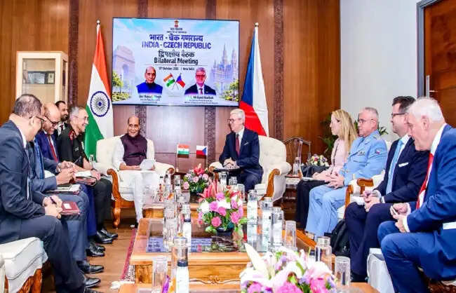 चेक रिपब्लिक ने&nbsp;द्विपक्षीय वार्ता में 'आत्मनिर्भर भारत' को आगे बढ़ाने पर सहमति जताई