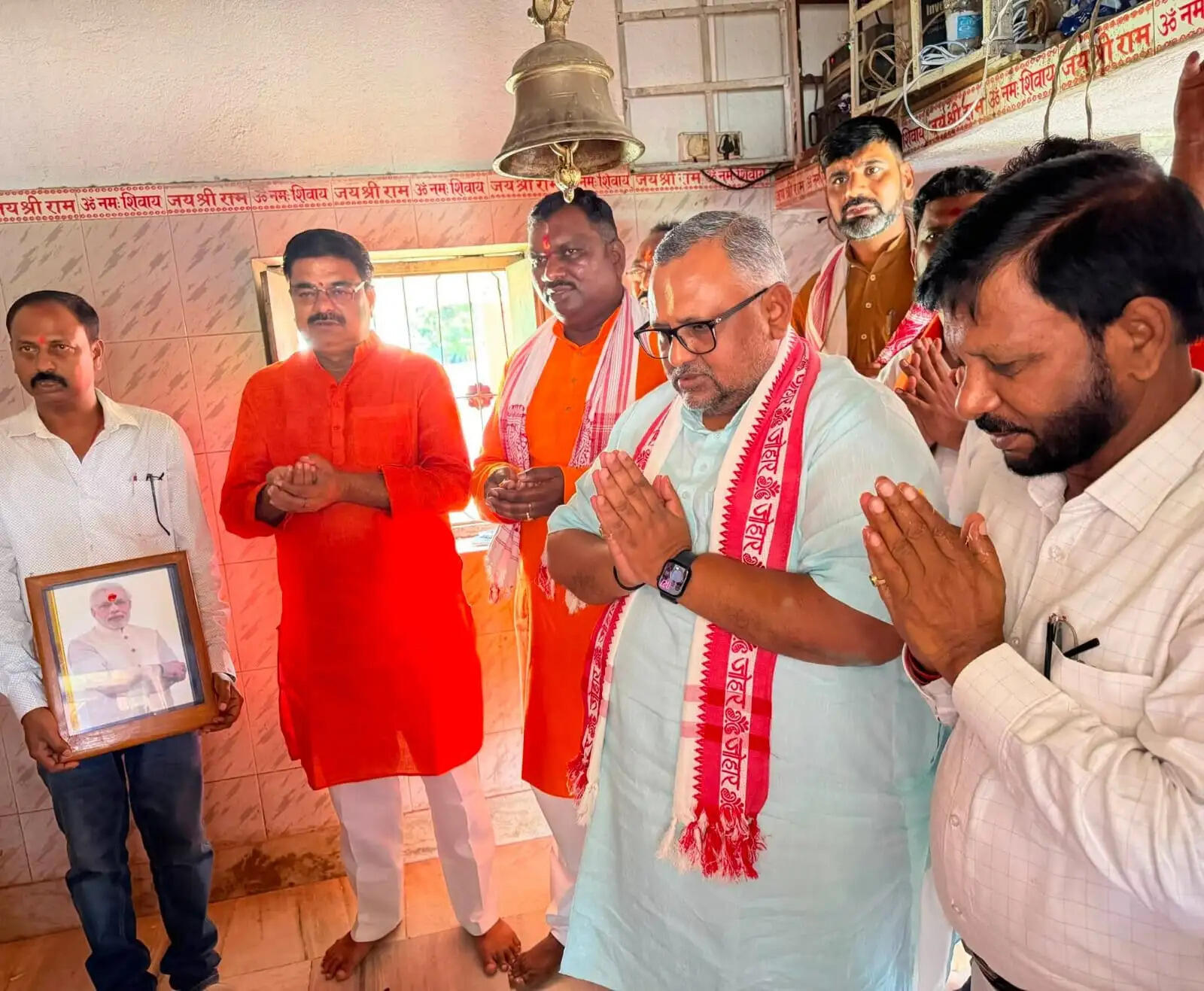प्रधानमंत्री मोदी के 12 वर्ष पूर्ण होने पर भाजपा का उत्सव, विभिन्न स्थानों पर हुई पूजा-अर्चना