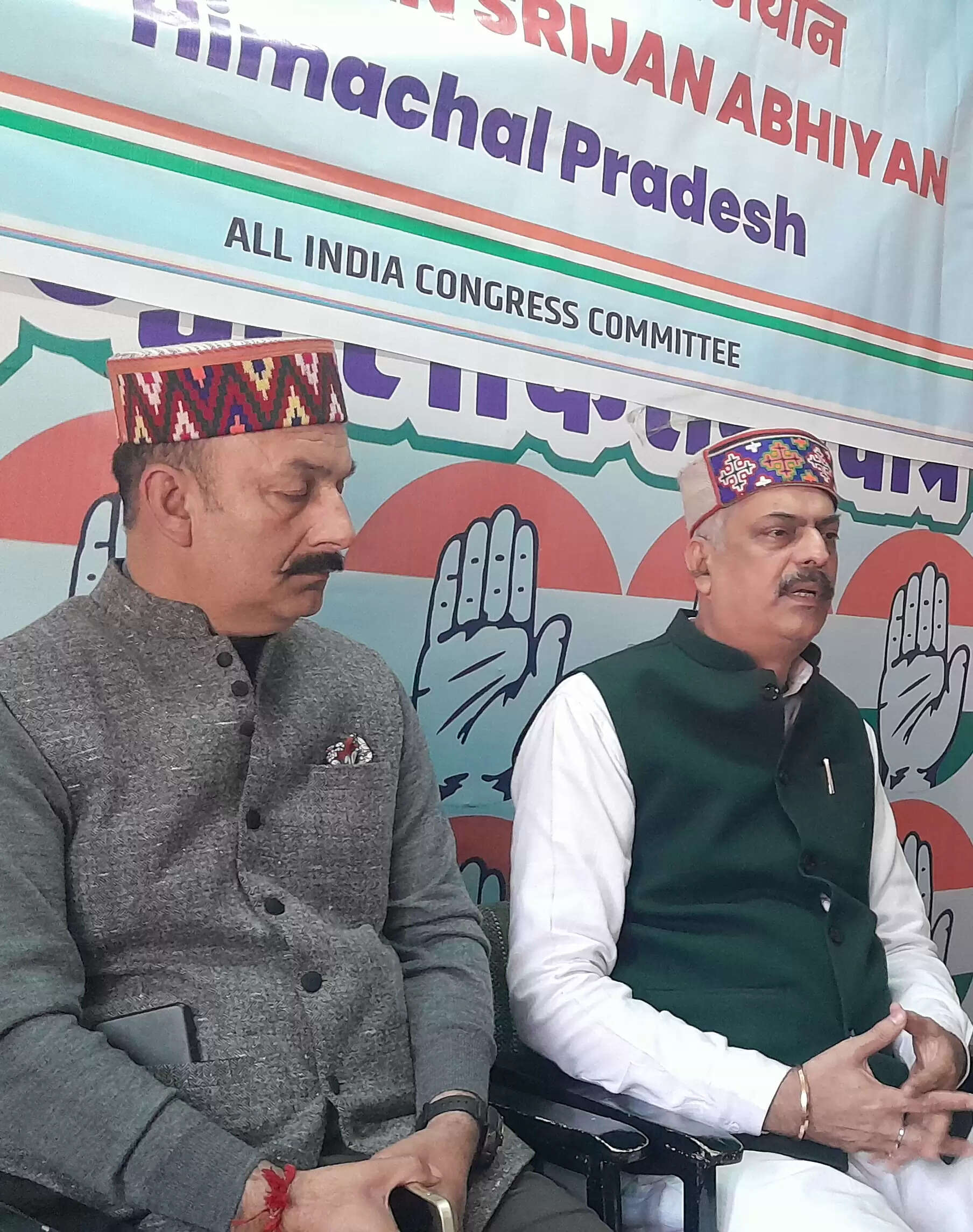 केंद्र सरकार ने आपदा में हिमाचल की उत्तराखंड की तरह मदद नहीं की : राजेश ठाकुर