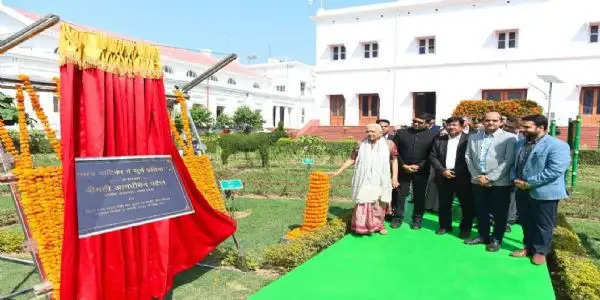 पौधेरोपण व्यक्ति के जीवन में प्रगति और स्वास्थ्य लाभ का बड़ा माध्यम : राज्यपाल