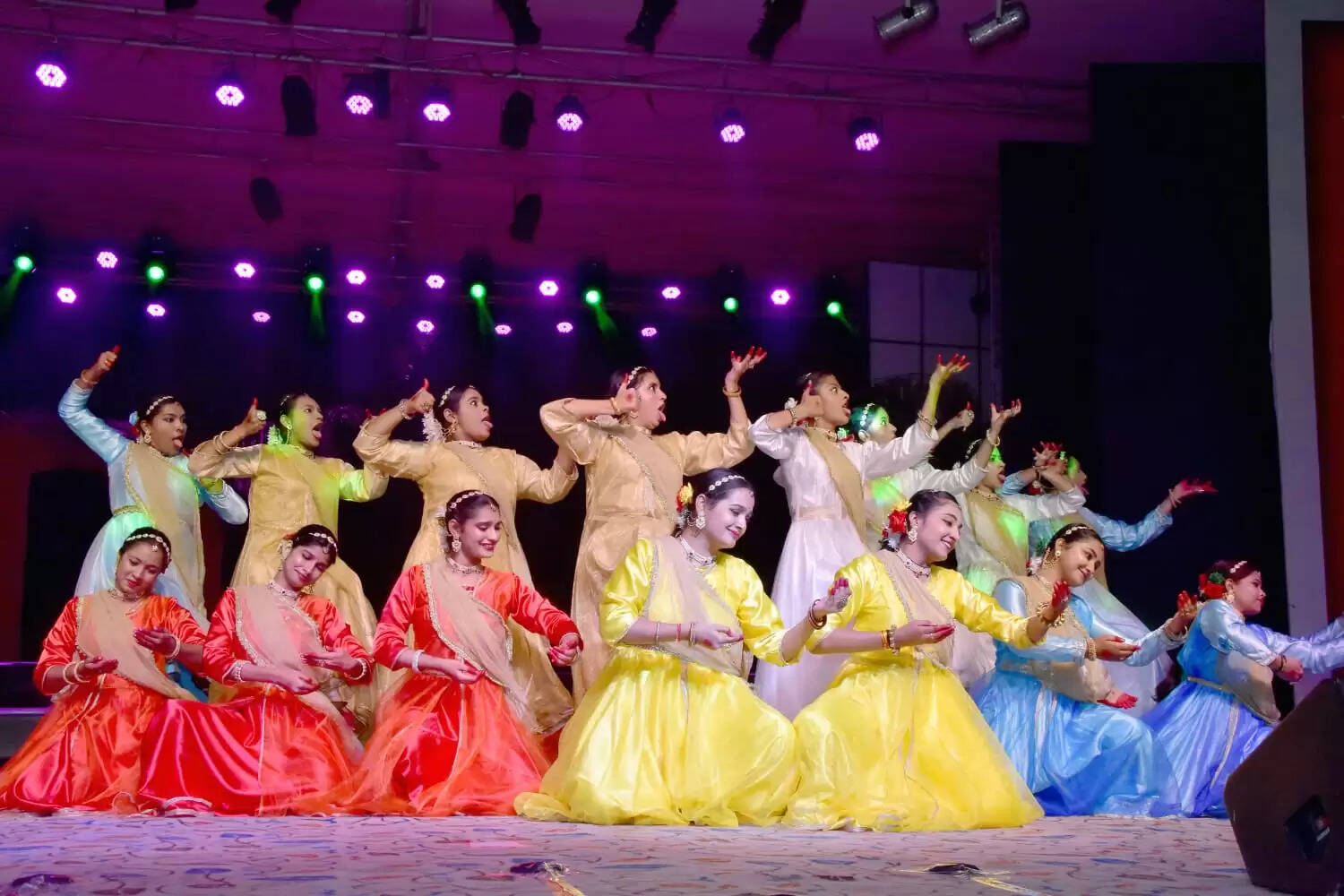 अ.भा.कालिदास समारोह: चौथे दिन भी सम्पन्न हुए सारस्वत एवं सांस्कृतिक आयोजन