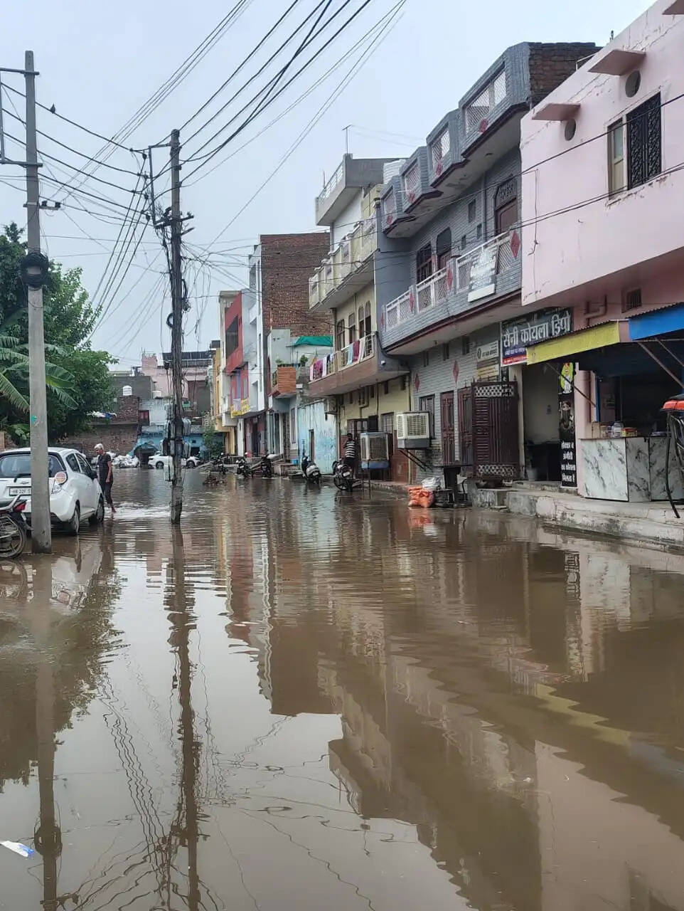 हिसार : जिले में झमाझम बारिश से किसानों के खिले चेहरे, धान को फायदा
