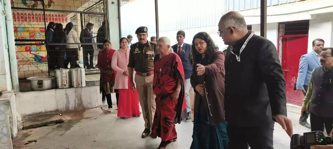 राज्यपाल ने राजकीय बाल सुधार गृह (बालिका) का जायजा लिया, दिए निर्देश