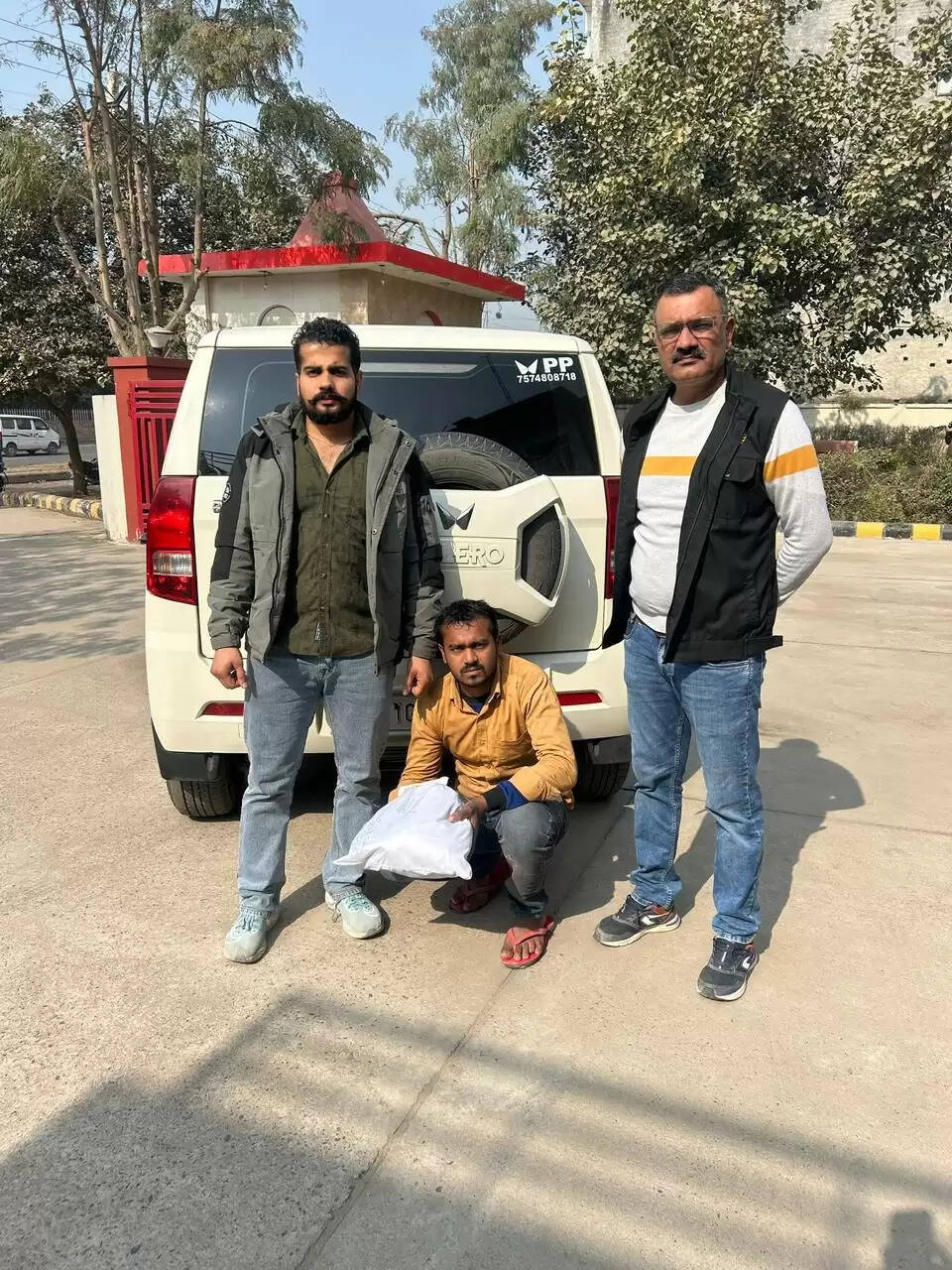 फरीदाबाद : अवैध नशा बेचने वाले चार आरोपी गिरफ्तार