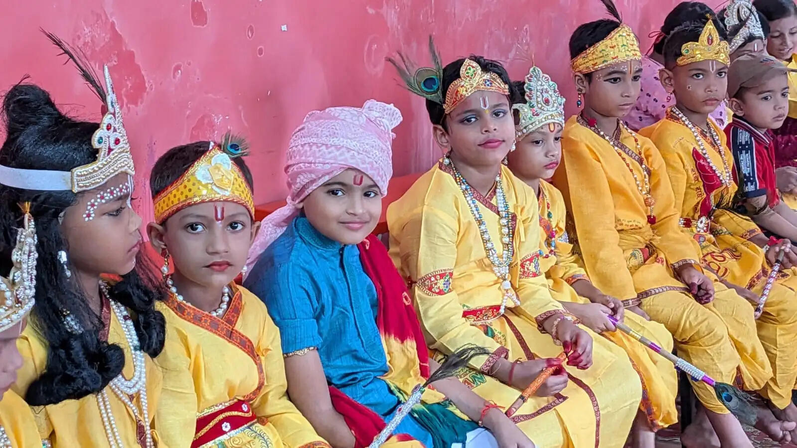 कृष्ण जन्माष्टमी की पूर्व संध्या पर सरस्वती शिशु विद्या मंदिर में सांस्कृतिक कार्यक्रम आयोजित