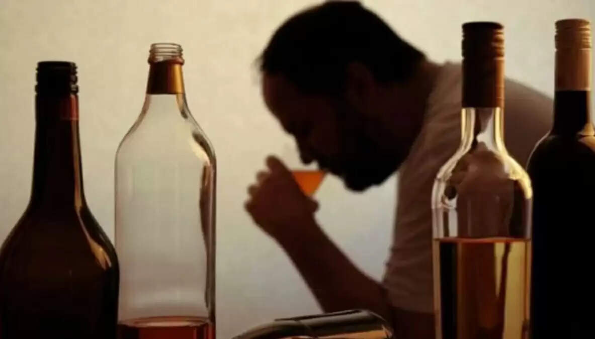 कुवैत में जहरीली शराब के सेवन से 160 बीमार, 40 भारतीय प्रभावित, 23 की मौत