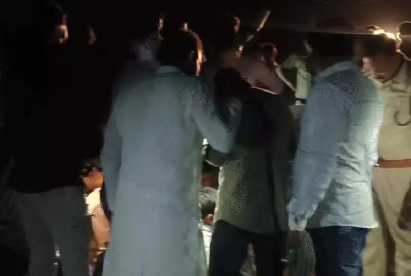 मप्र के उज्जैन में 70 फीट गहरे बोरवेल में गिरा तीन साल का बच्चा, रेस्क्यू जारी