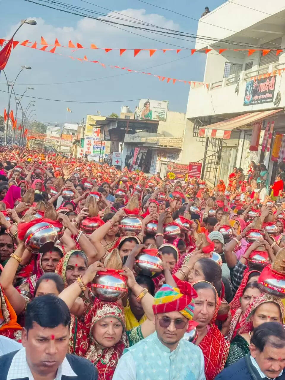 बड़गांव में मातृशक्ति ने गुंजाया सनातन की अलख का संदेश