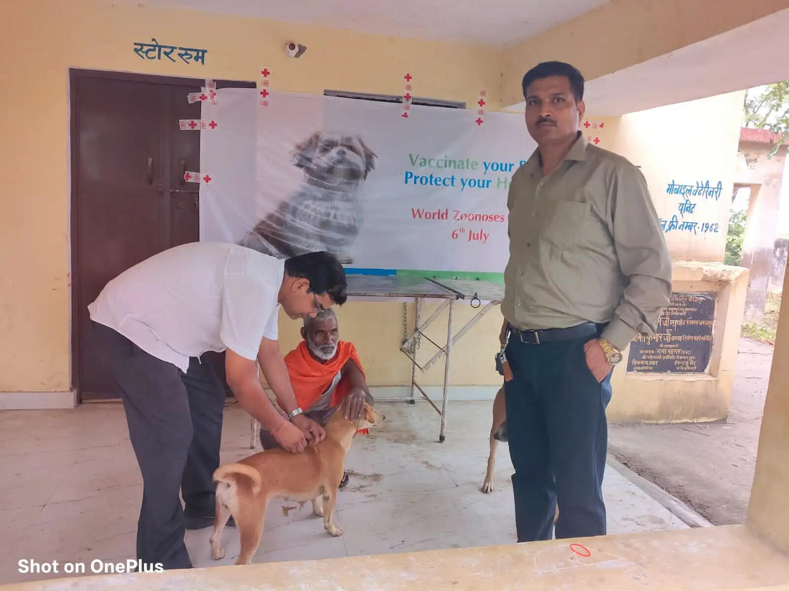 रेबीज से बचाव का सबसे कारगर उपाय है समय पर टीकाकरण : डॉ. संतोष गिरि