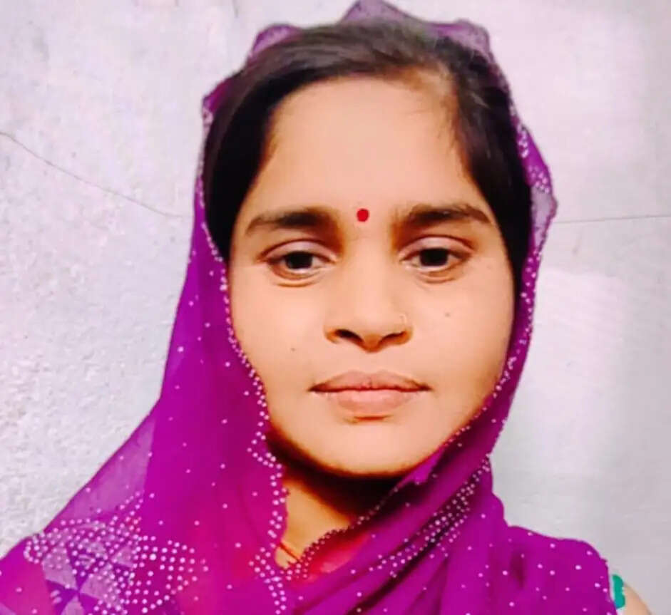 हॉस्पिटल में नौ माह की गर्भवती की मौत पर परिजनों ने काटा हंगामा