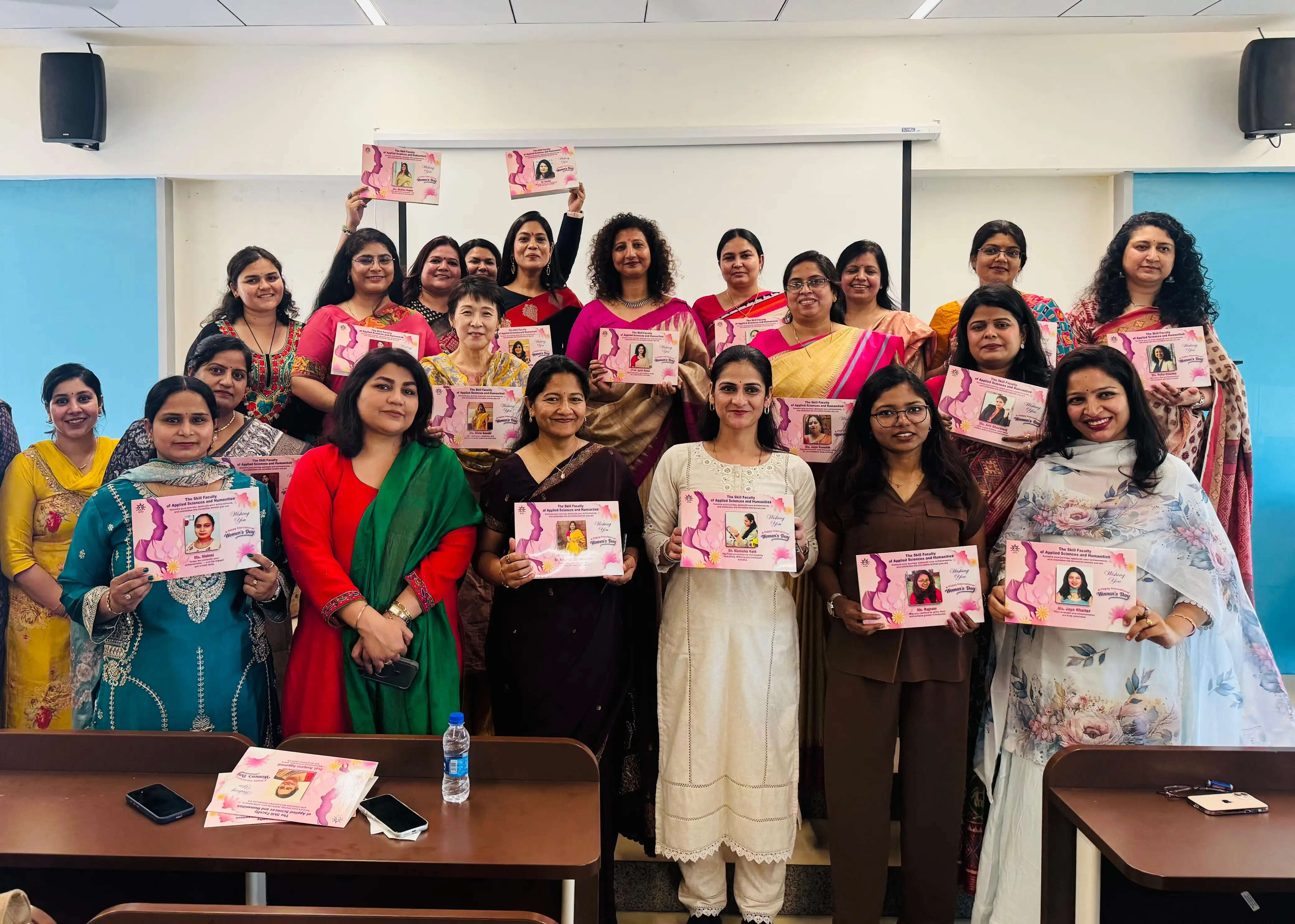 पलवल : एसवीएसयू में अनोखे अंदाज से मना महिला दिवस