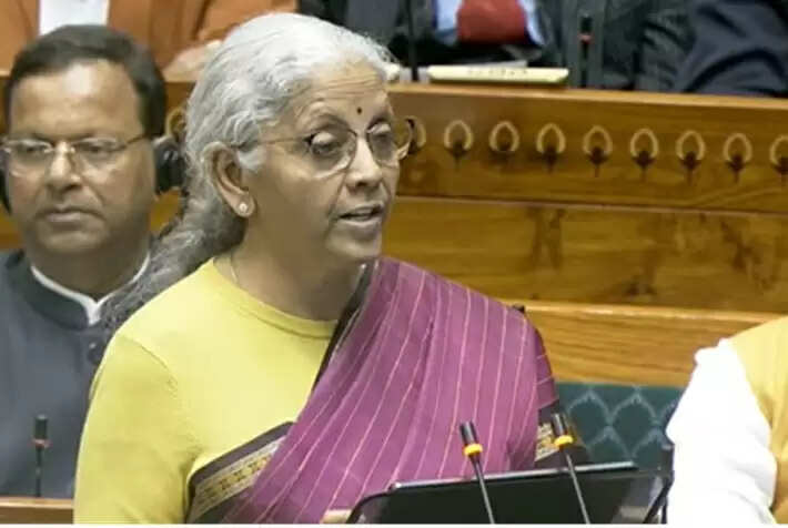 केंद्रीय बजट में स्वास्थ्य, शिक्षा और रोजगार क्षेत्र के लिए हुईं कई महत्वपूर्ण घोषणाएं