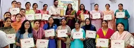 बेसिक स्कूलों में नवाचारयुक्त शिक्षण पर जोर
