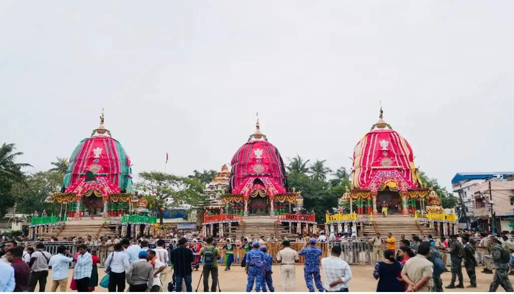 पुरी में बाहुडा यात्रा प्रारंभ, श्रीमंदिर वापसी को लेकर भक्तों में उत्साह; कड़ी सुरक्षा व्यवस्था लागू