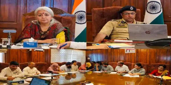 सांबा के उपायुक्त ने समग्र कृषि विकास कार्यक्रम और जेकेसीआईपी की प्रगति की समीक्षा की: