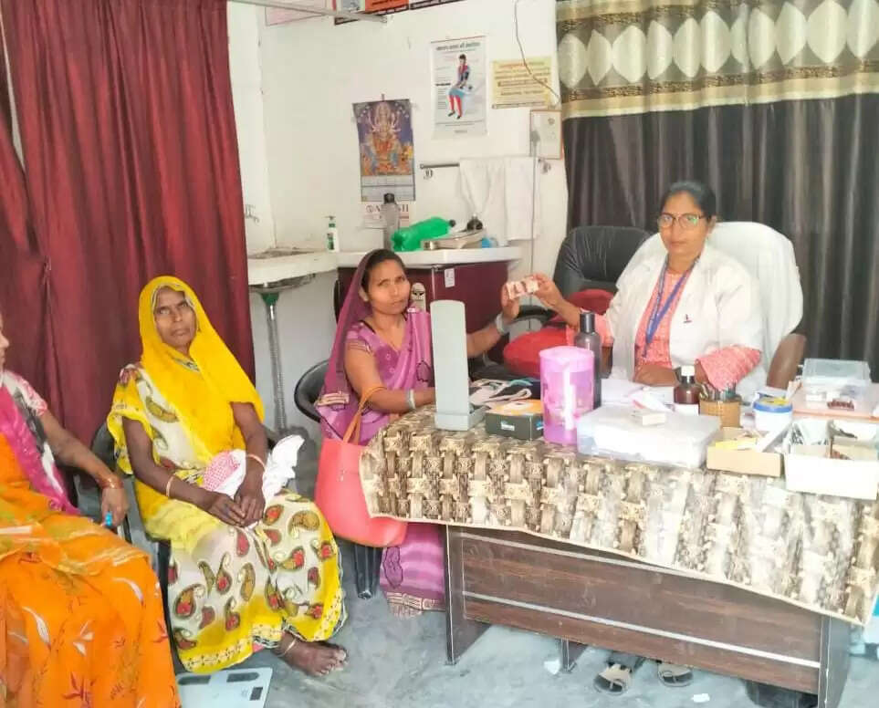 वाराणसी में मनाया गया खुशहाल परिवार दिवस, परिवार नियोजन की मिली सेवाएं